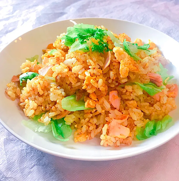 シャキシャキレタスのカレー炒飯|かっちゃん杉さん