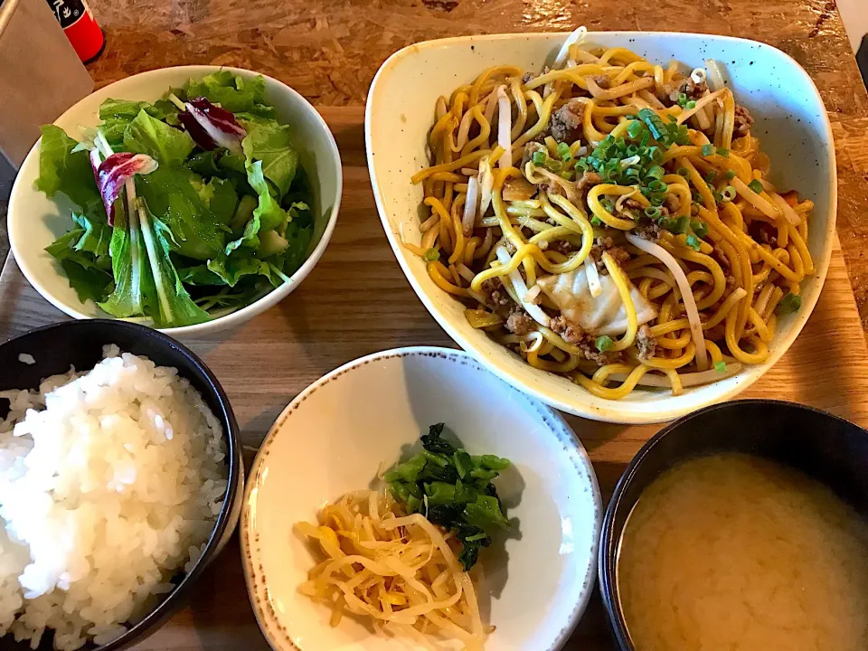 ラムひき肉入りジンギスカン焼きそば|マハロ菊池さん