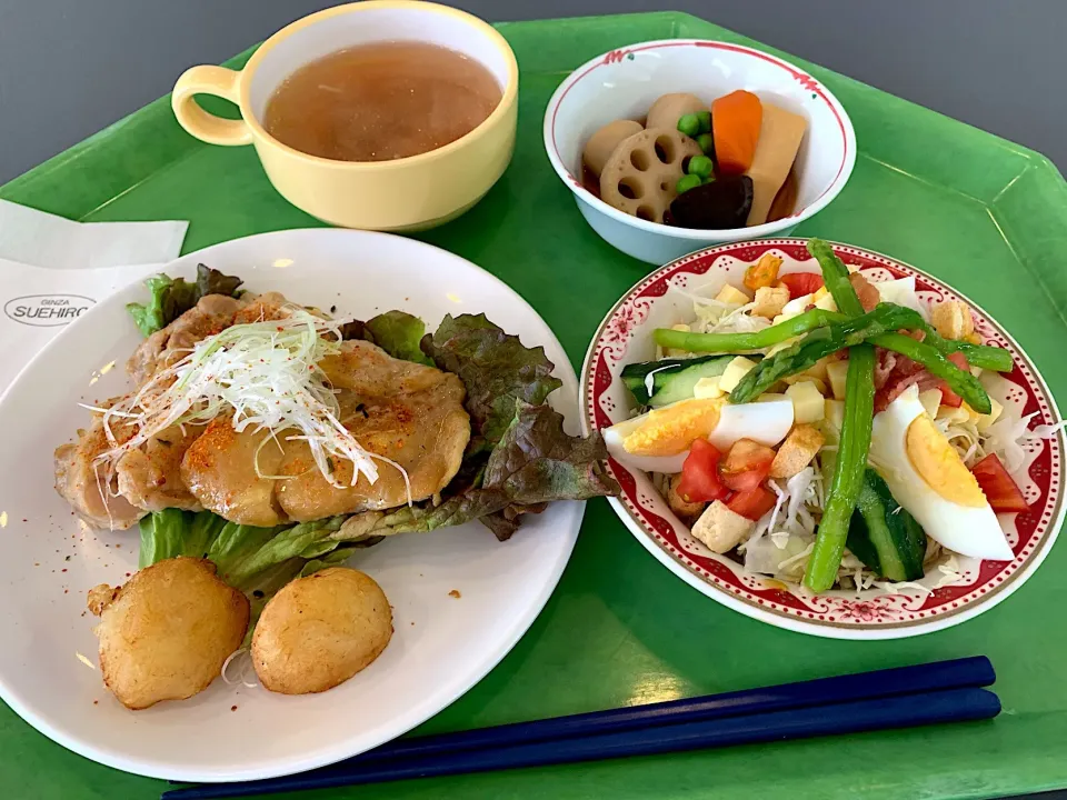 若鶏の西京焼、野菜の五目煮、コンビネーションサラダ、ベーコンと大根のスープ|Tadahiko Watanabeさん