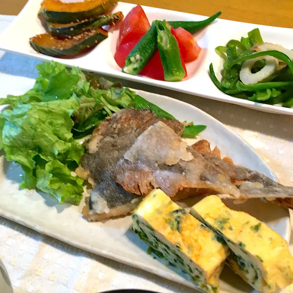 Snapdishの料理写真:カレイの唐揚げ✨🐟|りりさん