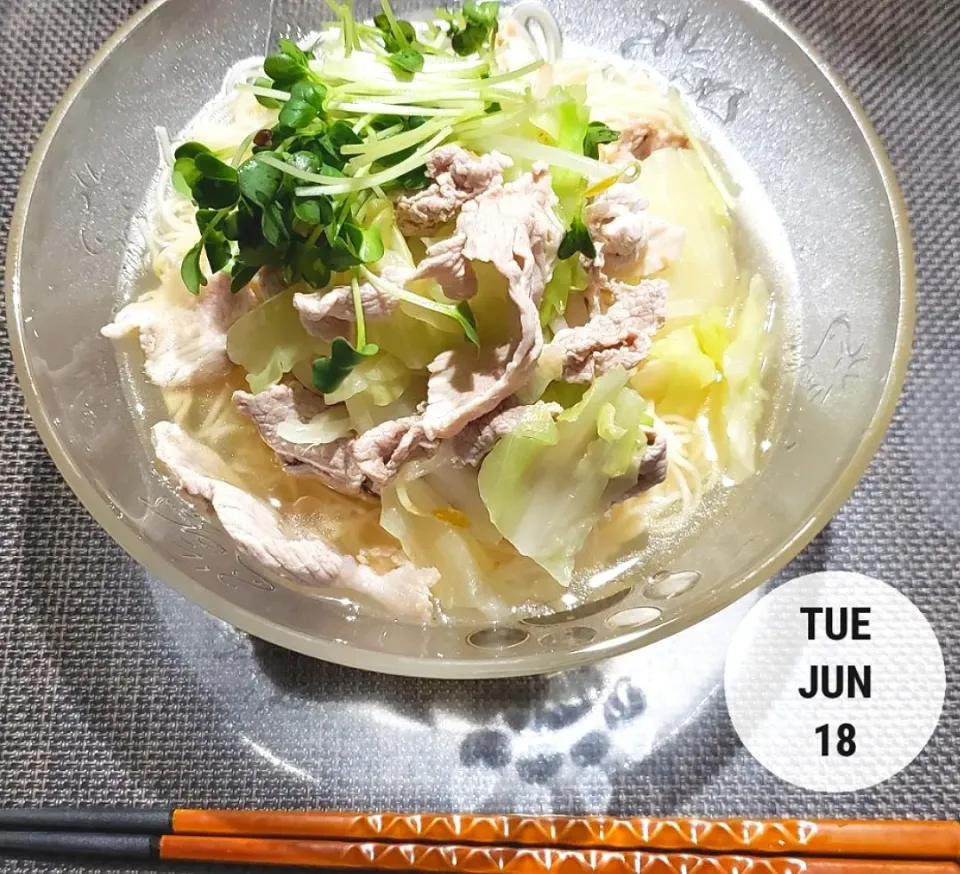 Snapdishの料理写真:豚しゃぶの中華風冷し素麺|うるめさん