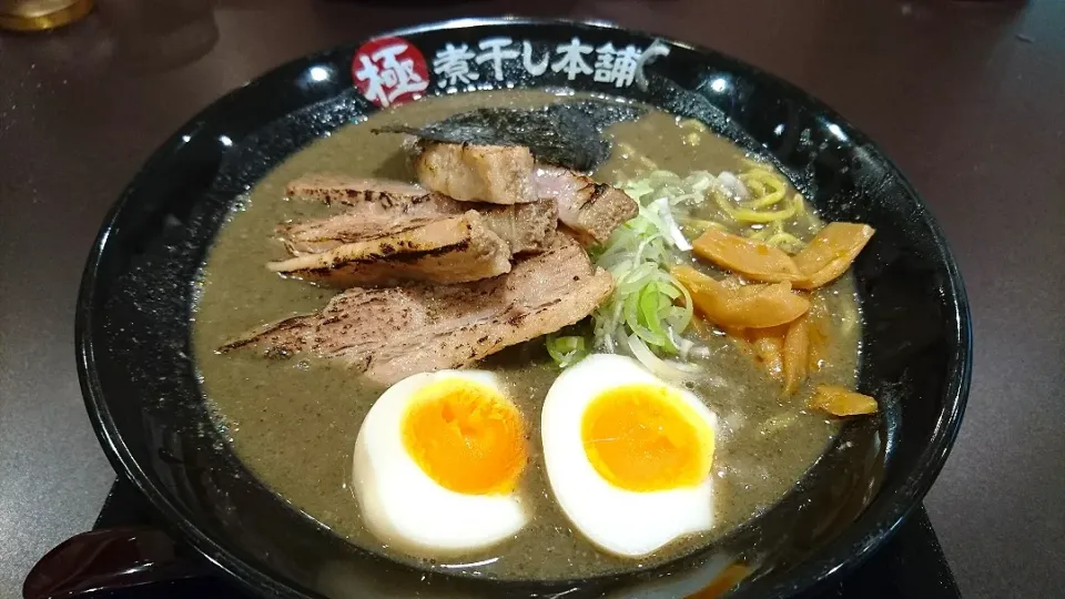 Snapdishの料理写真:濃厚煮干しラーメン|壱歩さん