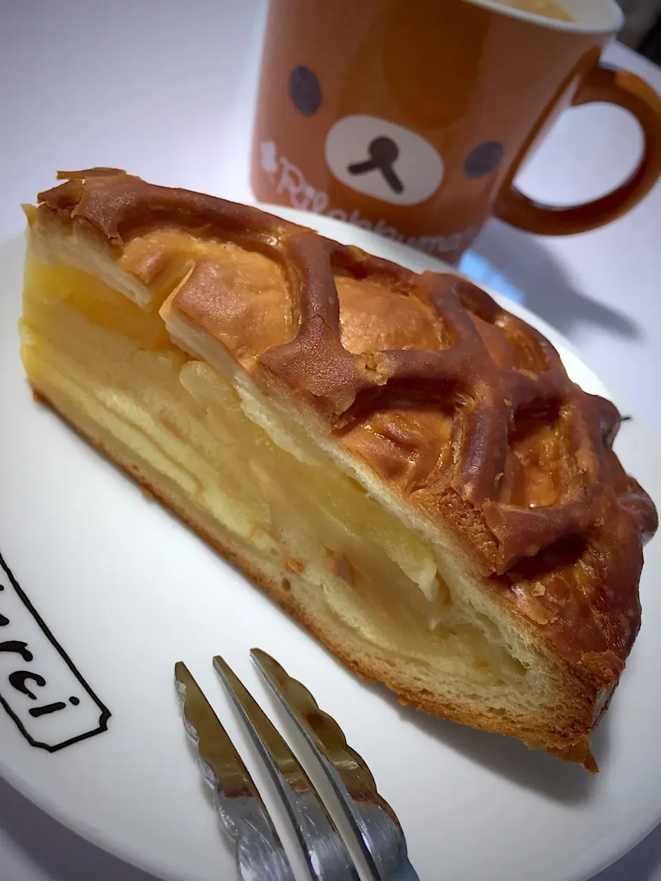 朝は、アップルパイ🥧
#アップルパイ|Kojiさん