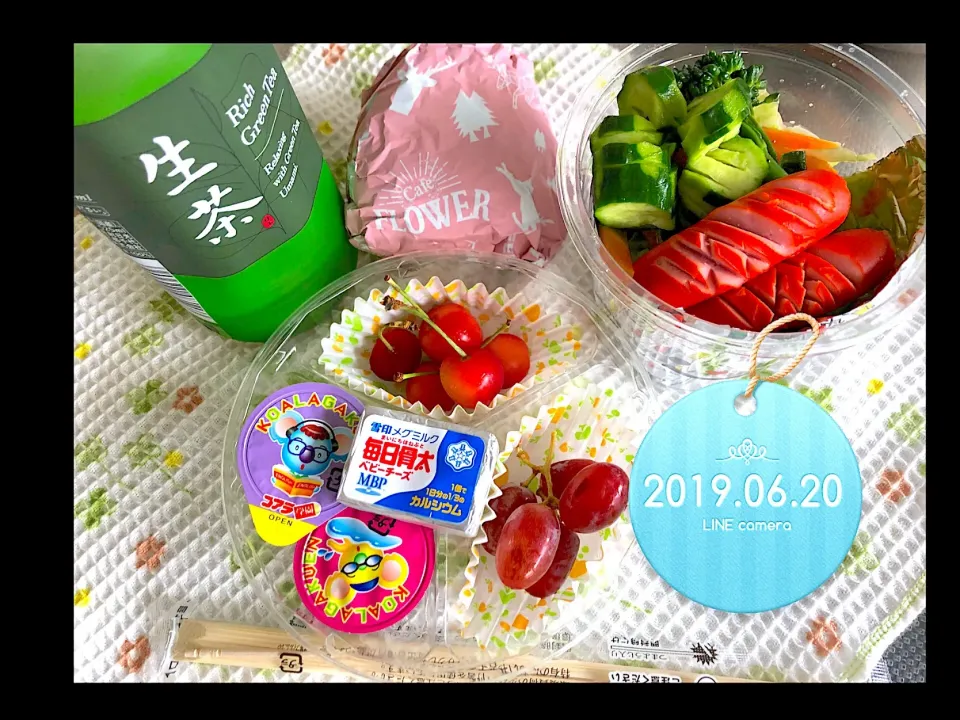 サラダとおにぎり弁当 #jkお弁当|harutomomamaさん