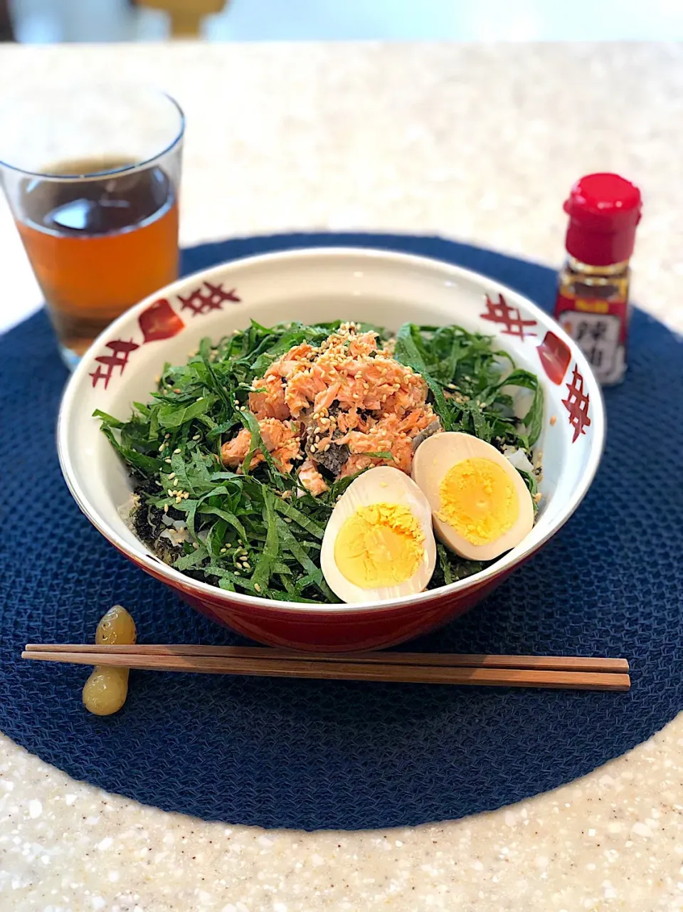 鮭丼🍚
自家栽培大葉とちぎり韓国海苔|Mayumiさん