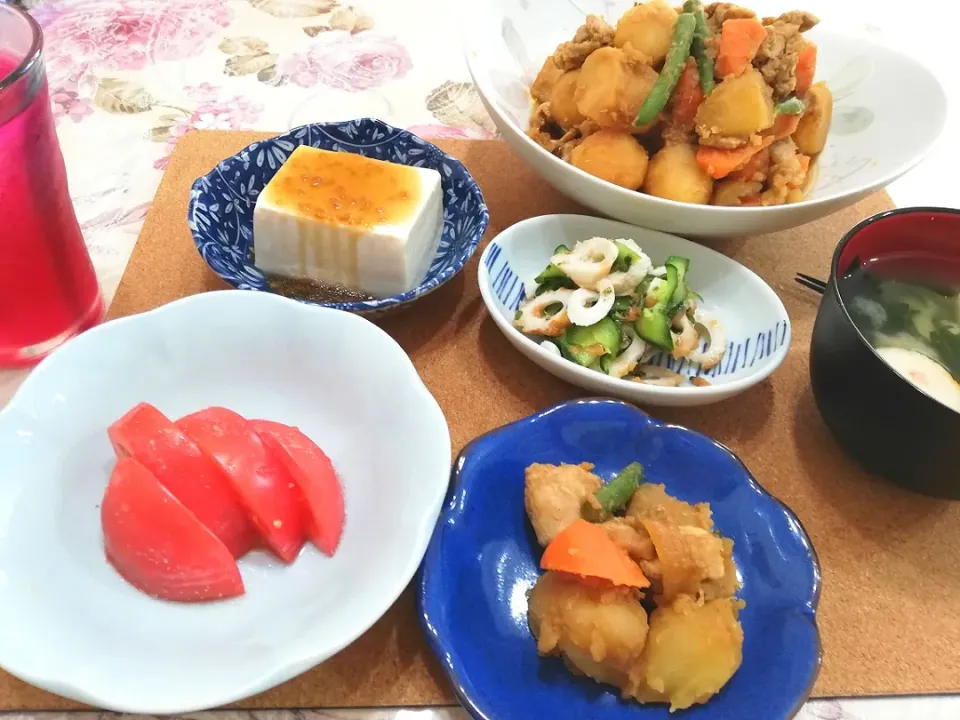 Snapdishの料理写真:令和元年６月20日
今日のおすすめ豚🐽じゃがの味噌煮🥔|たえさん