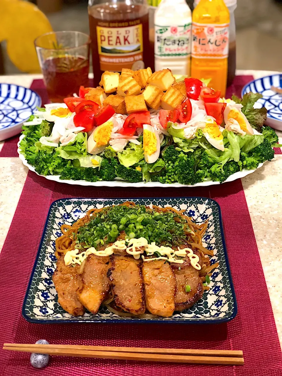 Snapdishの料理写真:ソース焼きそば味噌漬け焼き豚トッピング
筋肉サラダ🥗|Mayumiさん