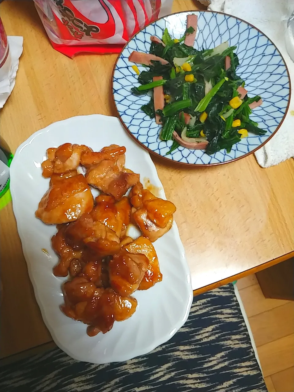 ほうれん草とベーコンのソテと照り焼きチキンです。|理絵さん