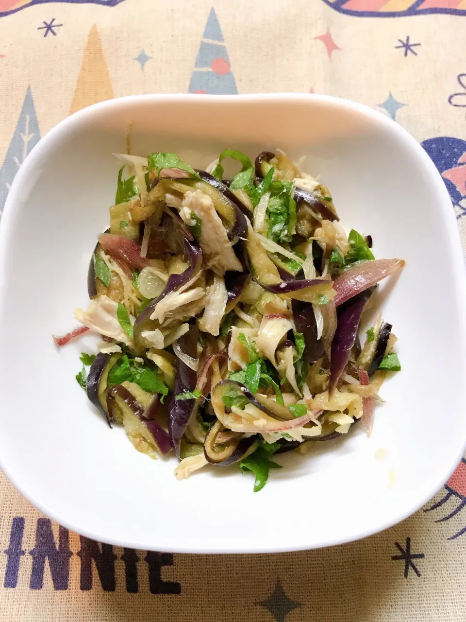 レンチンなすとサラダチキンの香味野菜和え|えみこさん