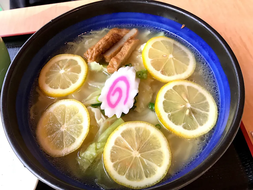 Snapdishの料理写真:瀬戸田レモンラーメン|チカさん