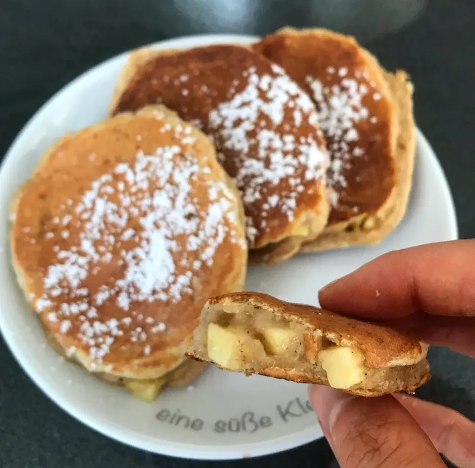 Apple pie pancakes (by chiaravive)|Yusnia Yushniaさん