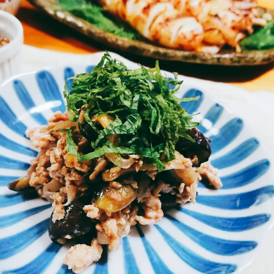 Snapdishの料理写真:茄子とひき肉の梅オイスター炒め|とまと🍅さん