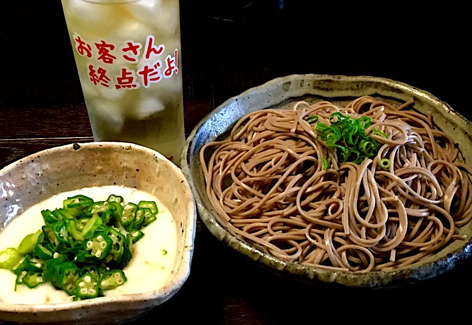 ネバネバコンビ蕎麦
・山芋とろろ
・オクラ
・変わりグラスで濃い目ハイボール|mottoさん