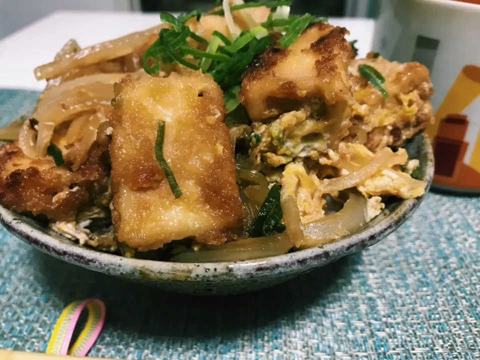 高野豆腐のなんちゃってカツ丼|chipirohiroさん