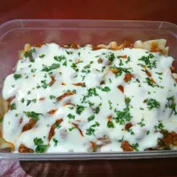 Snapdishの料理写真:Beefy and Cheesy Lasagna|Gave Zachary Lazaritoさん