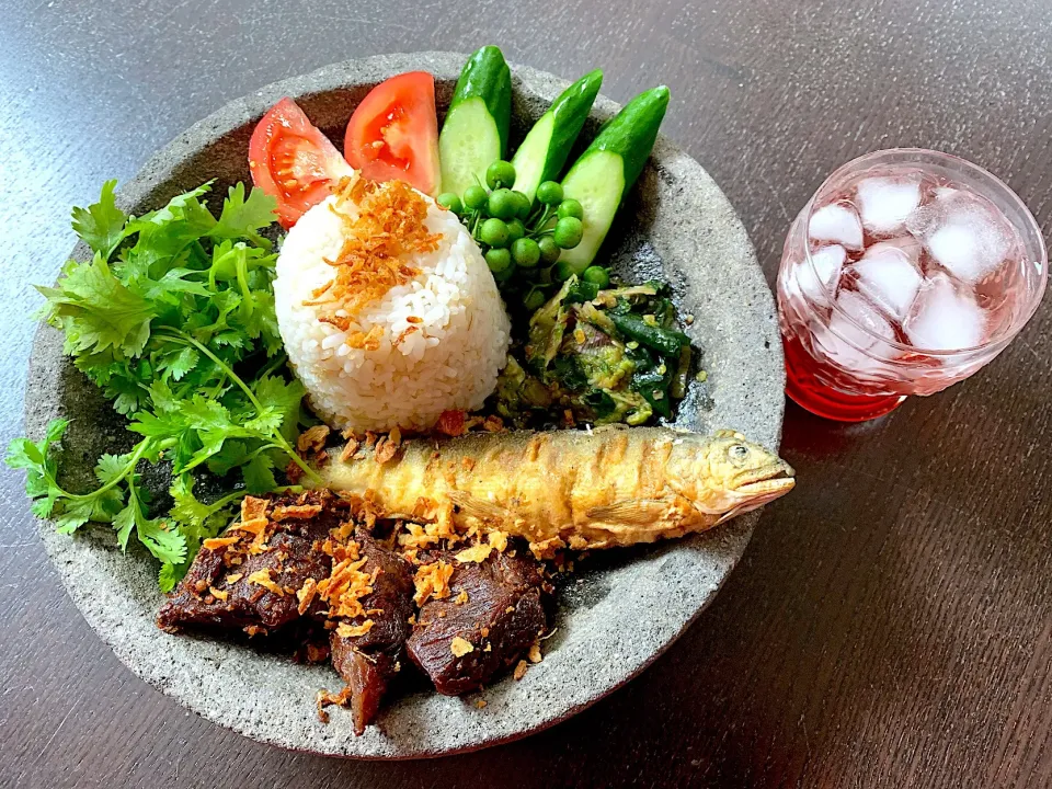 Sunda lunch|yeni kartikasariさん