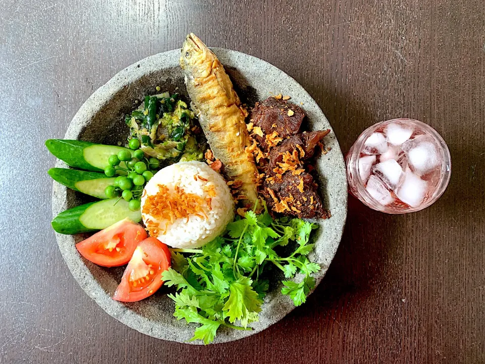 Sunda lunch|yeni kartikasariさん