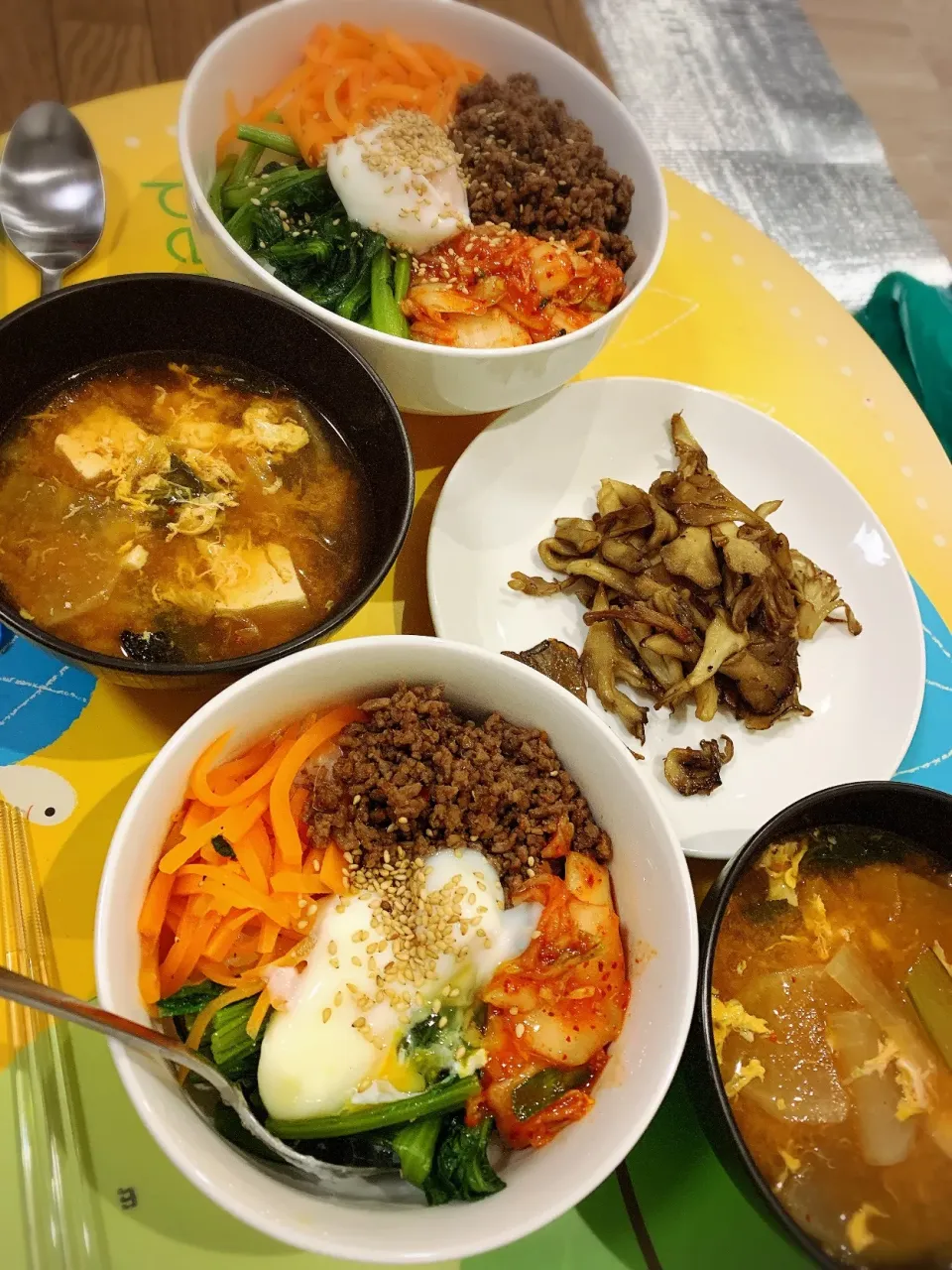 ビビンバ丼、チゲスープ|たむさん