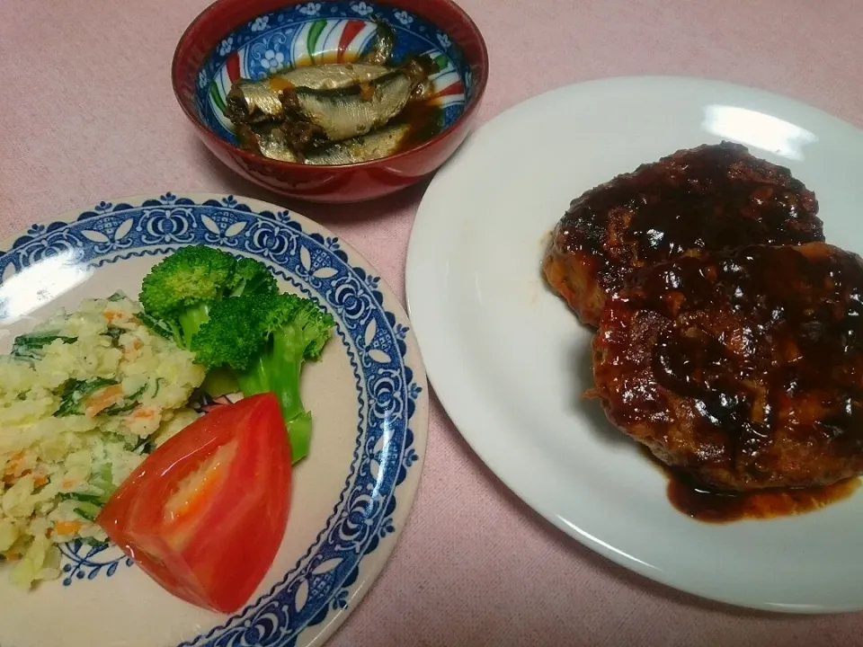 ☆今日の晩ごはん☆  ハンバーグ  ポテトサラダ  いわし煮|hamamaさん