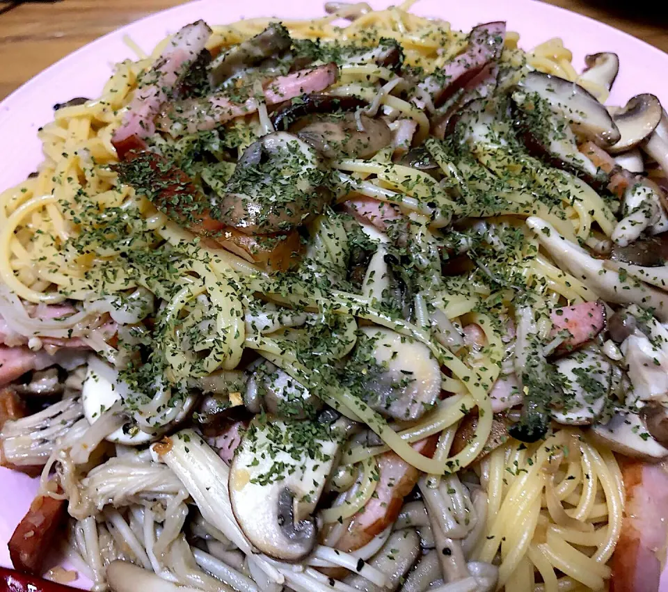 Snapdishの料理写真:和風きのこスパ🍄|buhizouさん