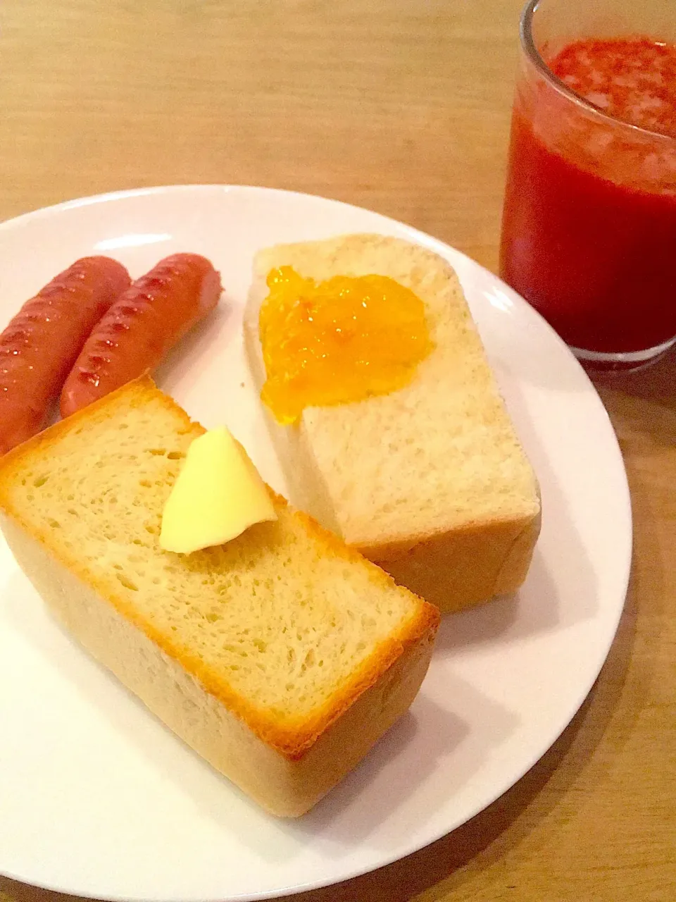 朝から贅沢✨分厚い手ごね食パン🍞|たんたんさん