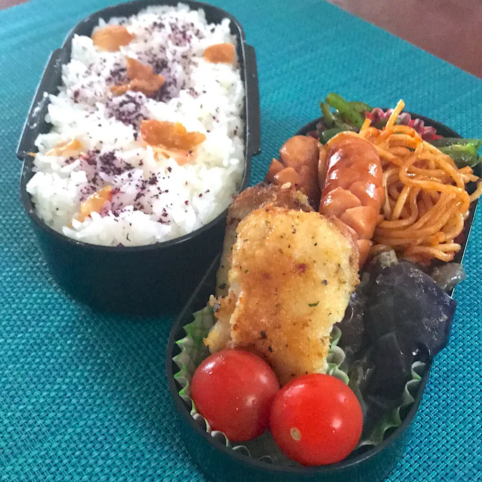 今日のお弁当🍱
ムニエル
ナスの煮物

今週もスタートです
雨が多そうな1週間
楽しみ見つけて
頑張ってまいりましょ٩( 'ω' )و

今日も気をつけて
いってらっしゃい👋😊|mokoさん