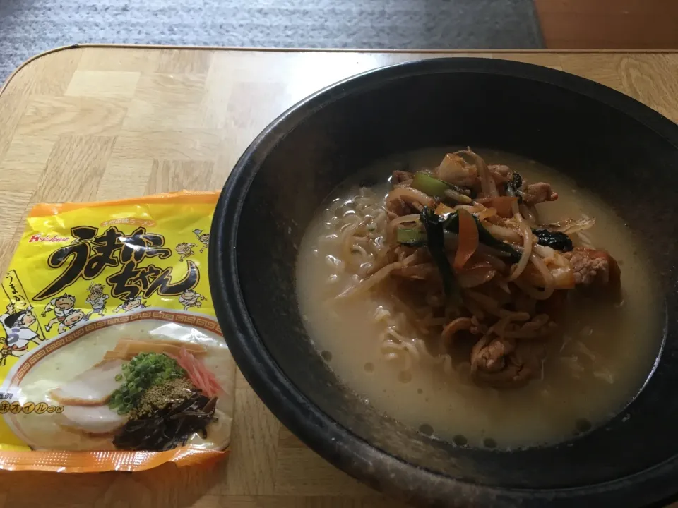 うまかっちゃん九州味で豚キムチ豚骨ラーメンをアレンジ|Tarou  Masayukiさん