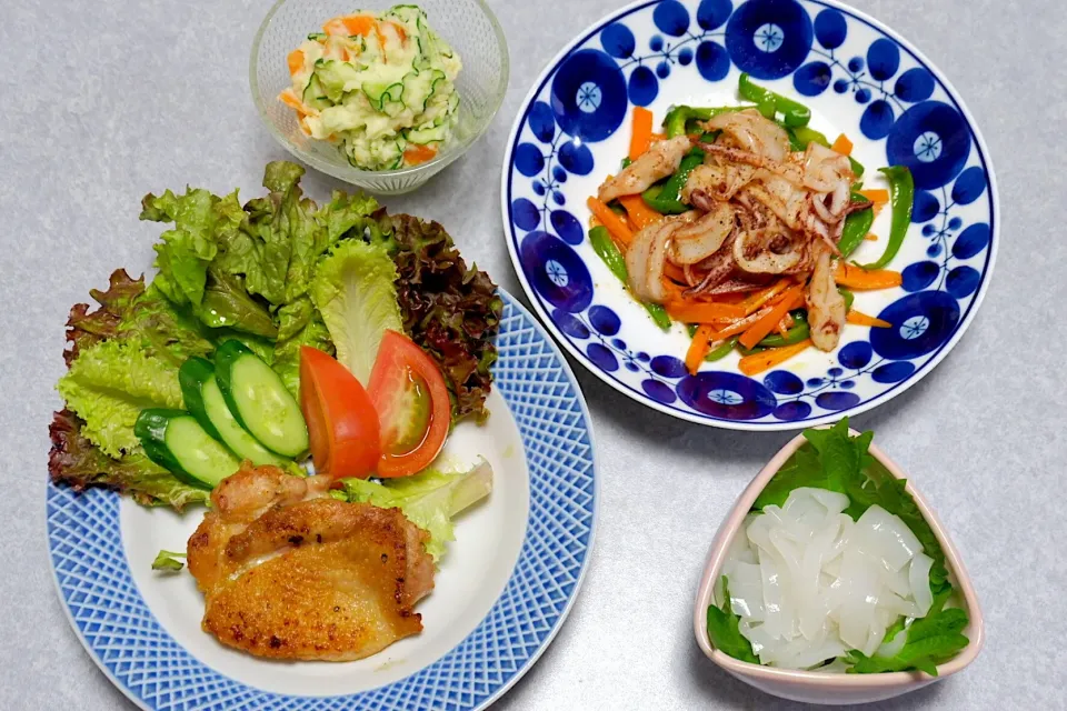 華味鳥とイカの晩ご飯|Orie Uekiさん