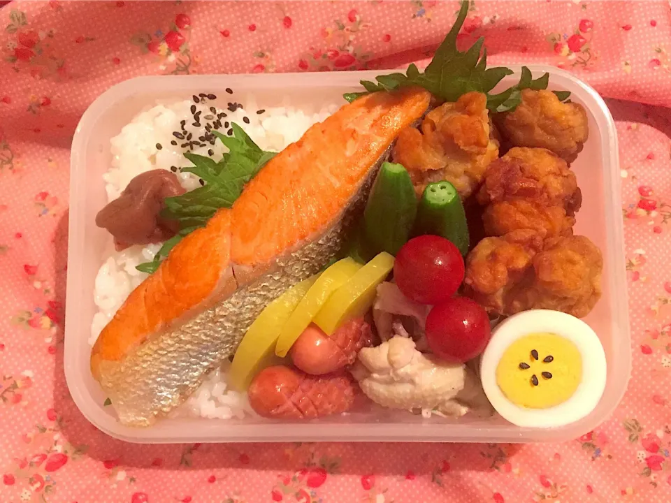 2019年6月25日
旦那さんのお弁当🍱👨‍✈️👷🏻‍♂️👨‍🔧🚊✌️💪🏼❤️💞|Kodomo Cookingさん