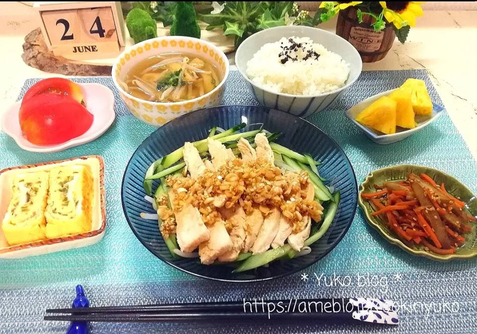 昨日の夕食。蒸し鶏の万能ネギソース。レシピはネギソースをご紹介します。(*^^*)|cookinyukoさん