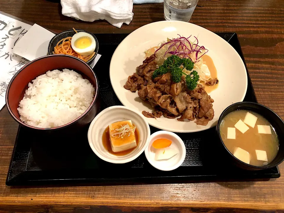 豚バラ焼肉定食|しのぶさん