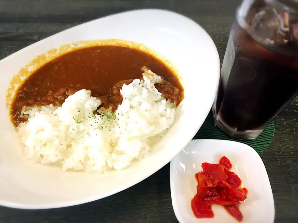 Snapdishの料理写真:特製カレー ¥810|Blue Moon Caféさん