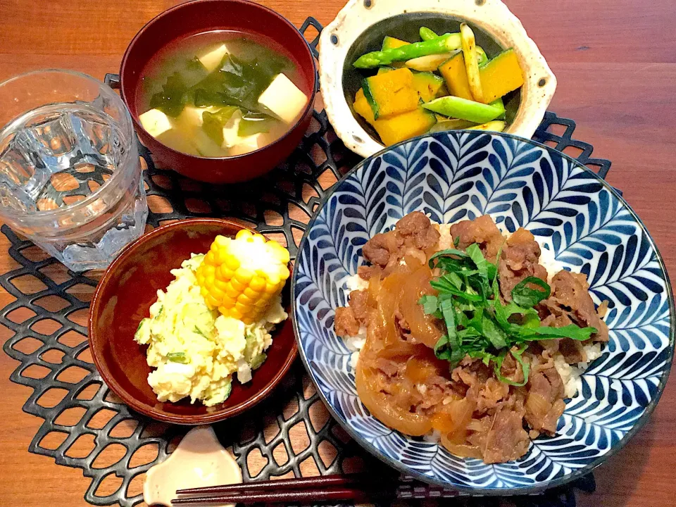 牛丼|浦(大澤)    麻衣子さん