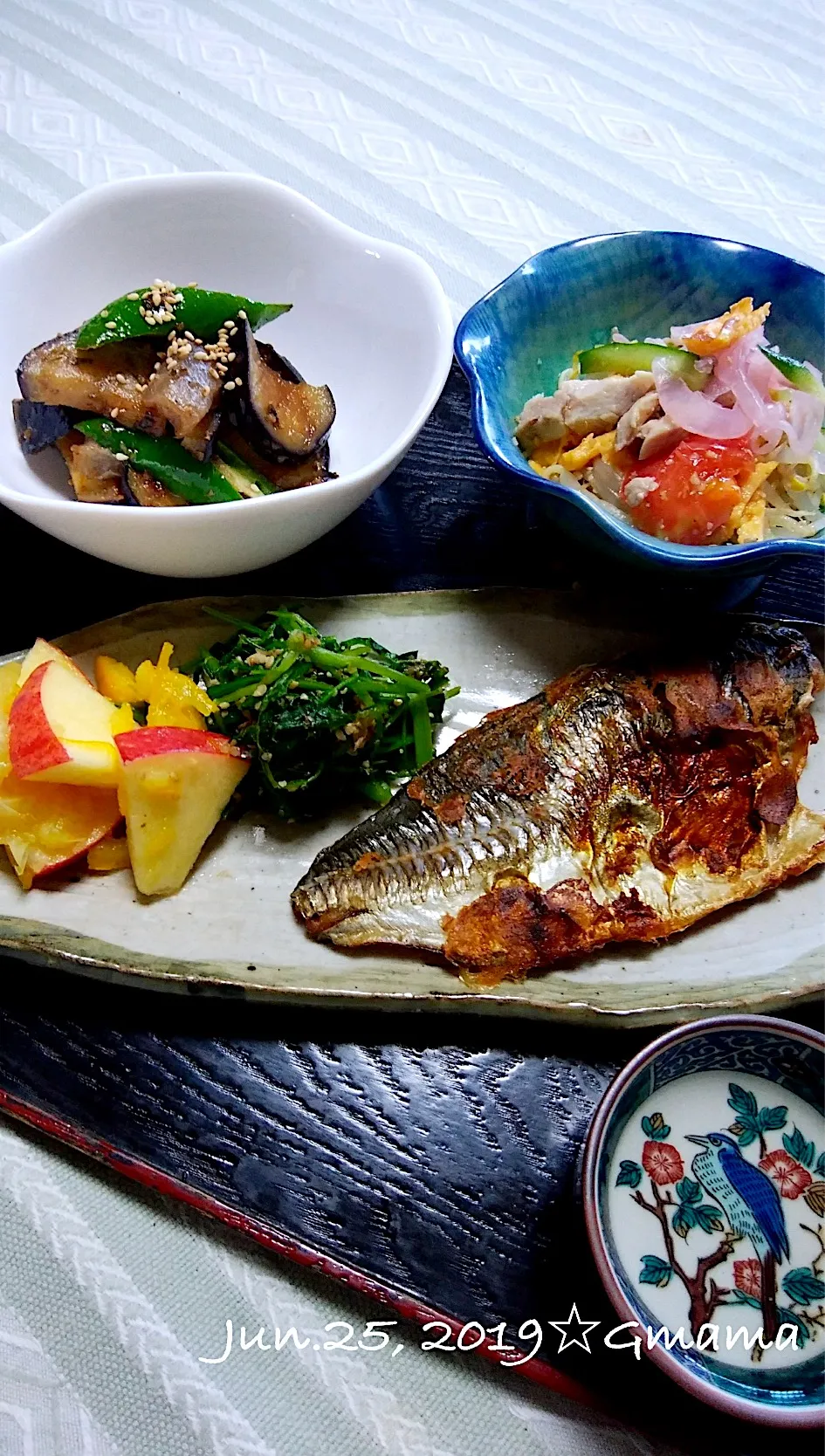 Snapdishの料理写真:Gママの晩ごはん☆ルッコラの胡麻和え 夏の定番メニュー ナスと万願寺の味噌炒め|kaoriさん