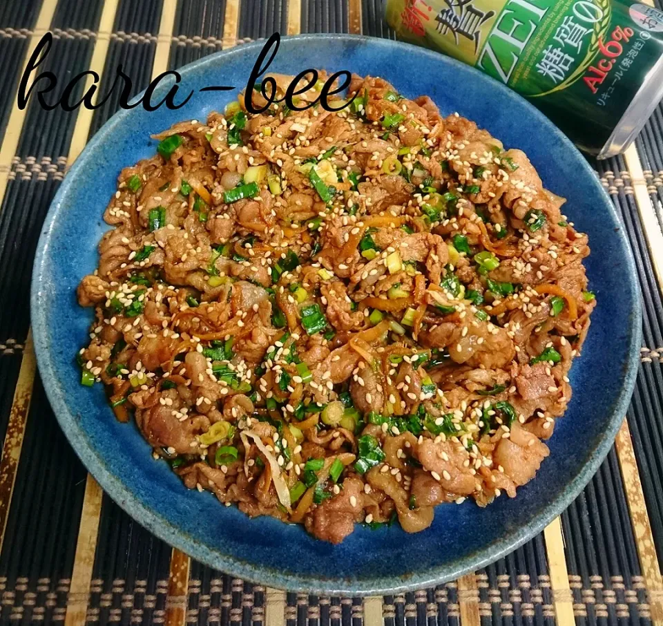 ご飯に乗せてガッツリ食べたい♪甜麺醤で甘味噌ネギだく生姜焼き|からあげビールさん