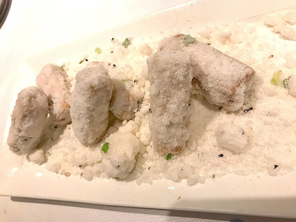 Deep fried taro cubes with sugar glazes|Sky Blueさん