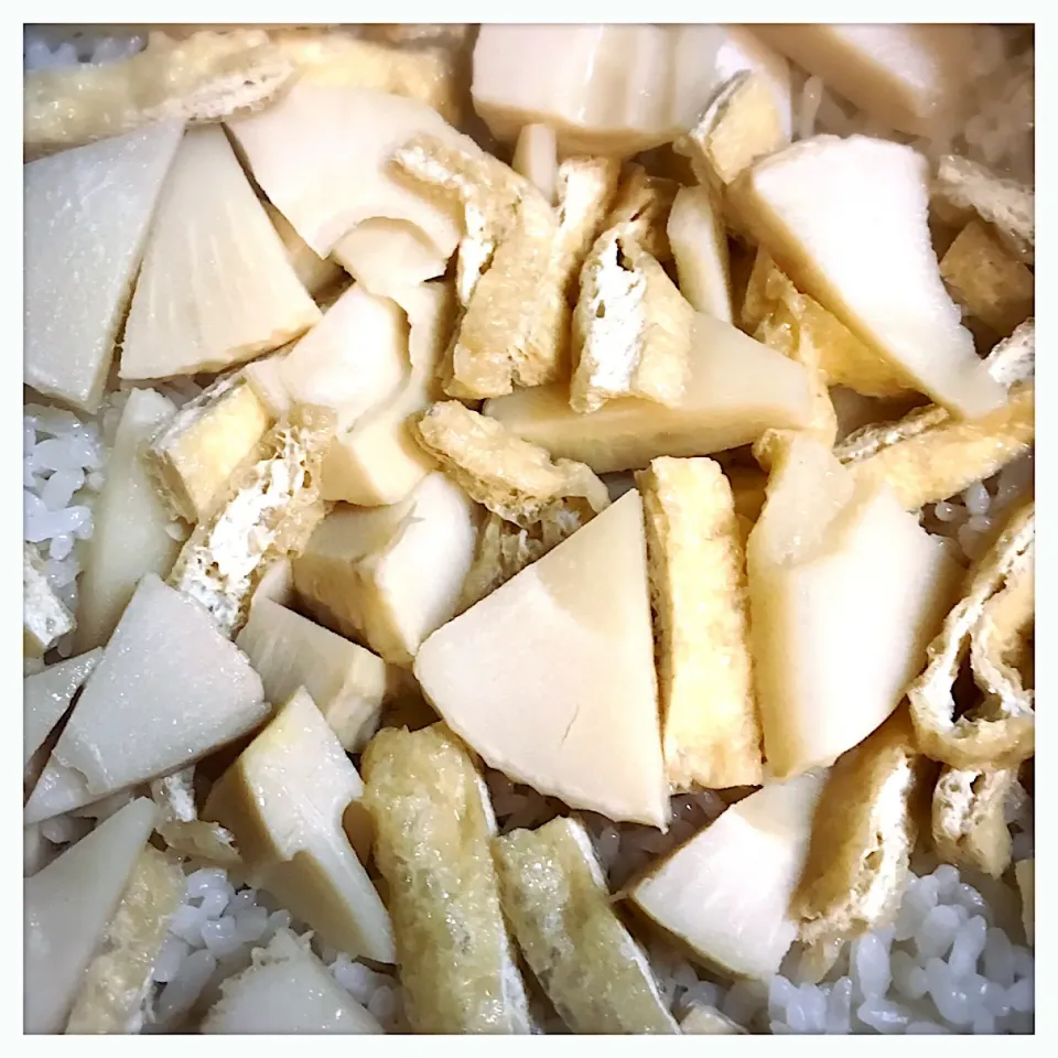 Snapdishの料理写真:夏になってしまいました〜春のやり残し。Mixed Rice with bamboo shoots|toyamadaさん