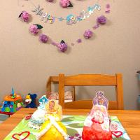 娘の誕生日🎂シュークリームをデコ✨