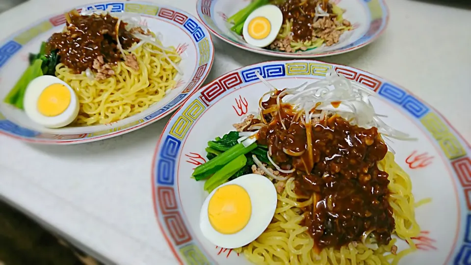 本日のおつまみ☆汁無し担々麺|こむぎさん