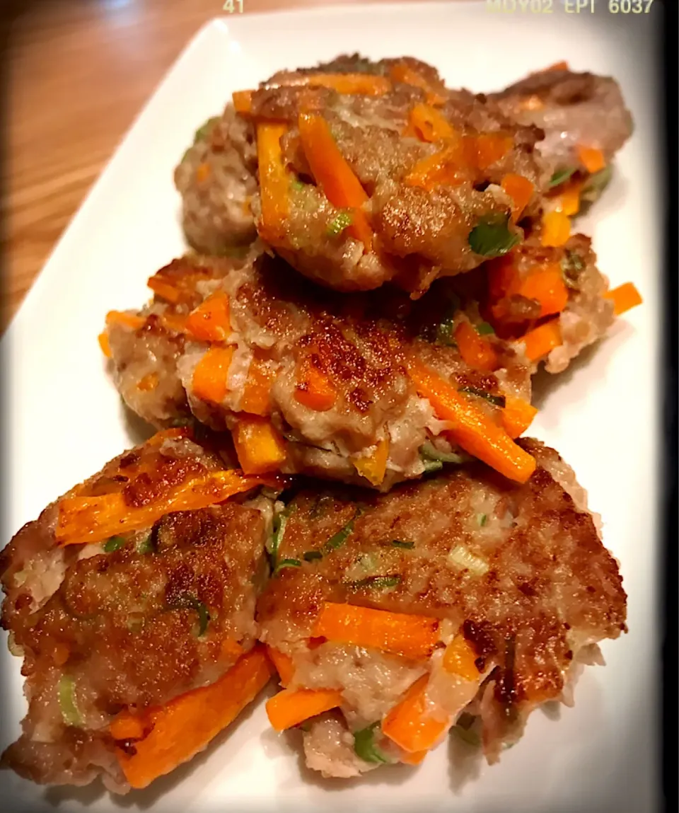 さつま揚げを作ろう！ →アジハンバーグのでき上がり💦 Fried patty of fish paste|toyamadaさん