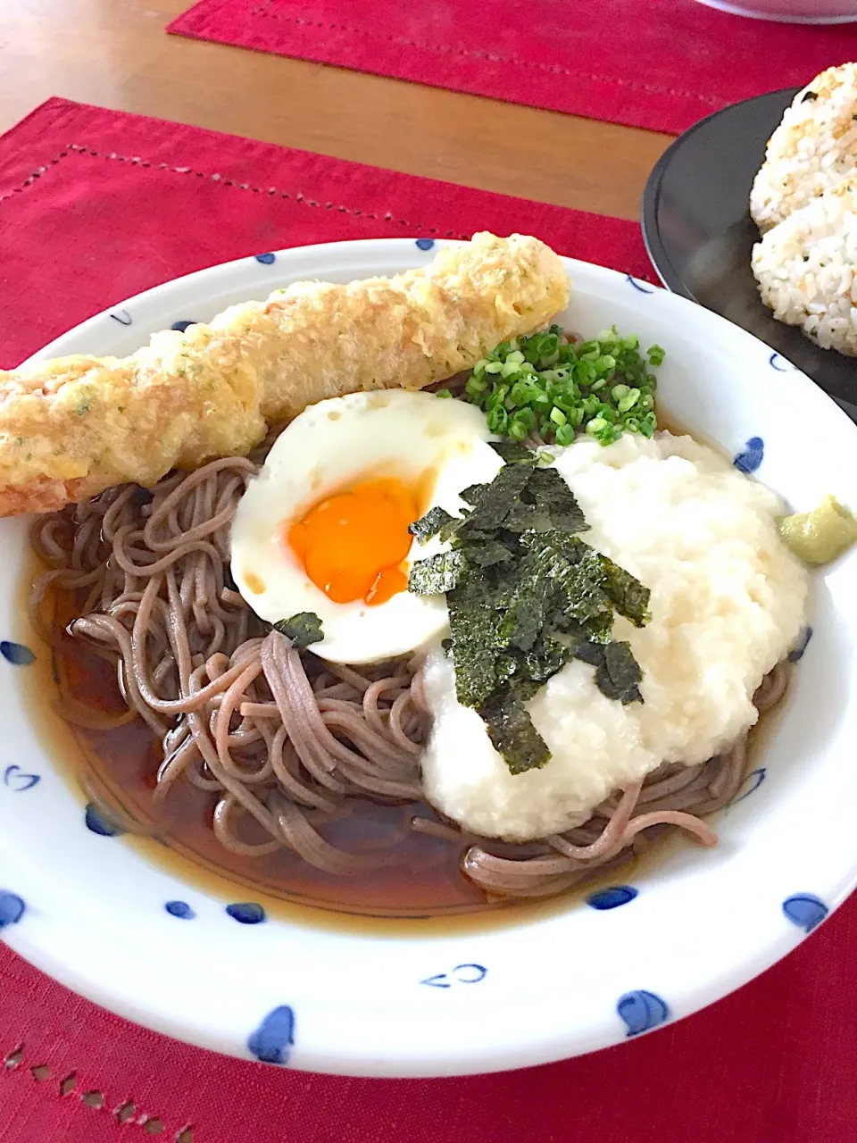 山かけ温泉玉子そば🍜
ちくわ天😏|おかちさん