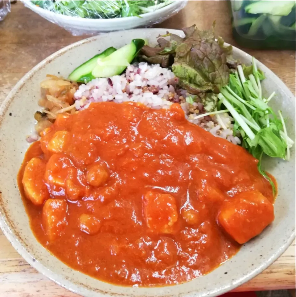 Snapdishの料理写真:野菜とひよこ豆のトマトカレー(6/28)|海猫さん