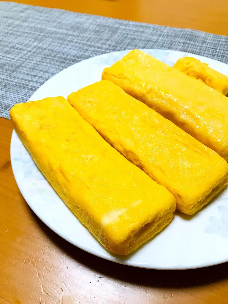 明日のお食事会の仕込み。
手巻き寿司の玉子焼き担当🥚🐓|ちはるさん