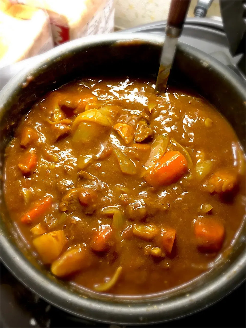 お肉も野菜もたっぷり〜な炊飯器カレー|cheezuさん