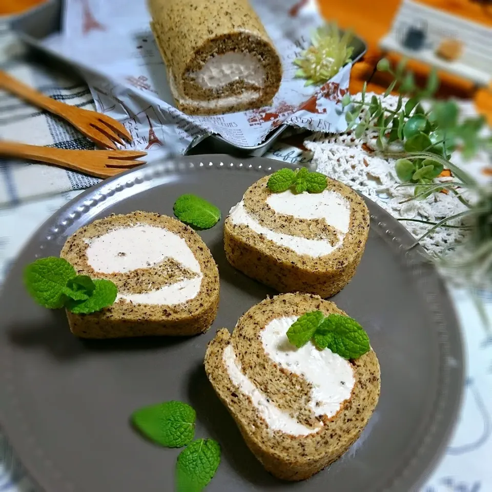 Snapdishの料理写真:✨紅茶のロールケーキ✨|とまと🍅さん