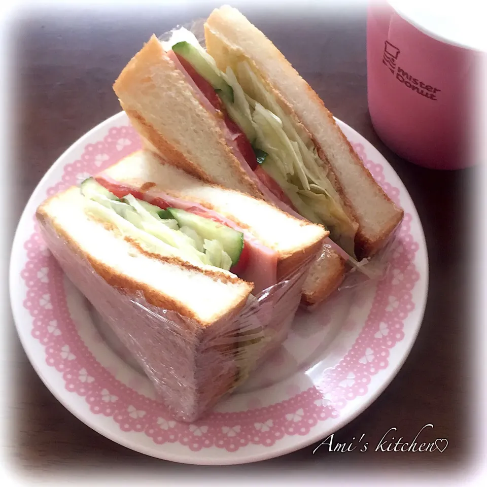 あみさんの料理 一斤型で小さめプルマン😊🍞シャキシャキレタスのハムトースト🍀|あみさん