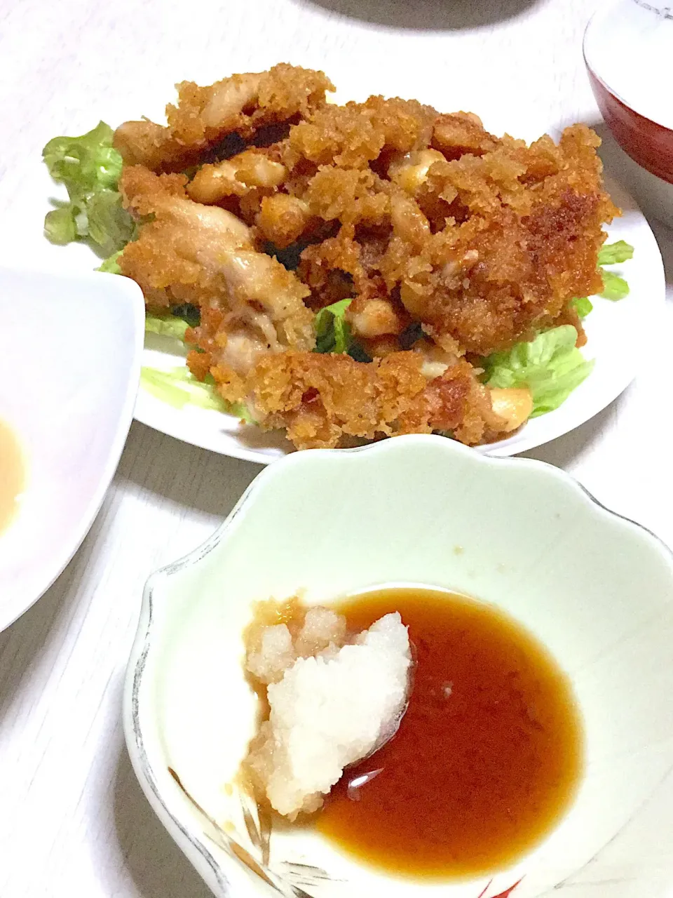 鶏胸肉と、軟骨の唐揚げ。お吸い物、トマト、大根おろし|Ayaさん