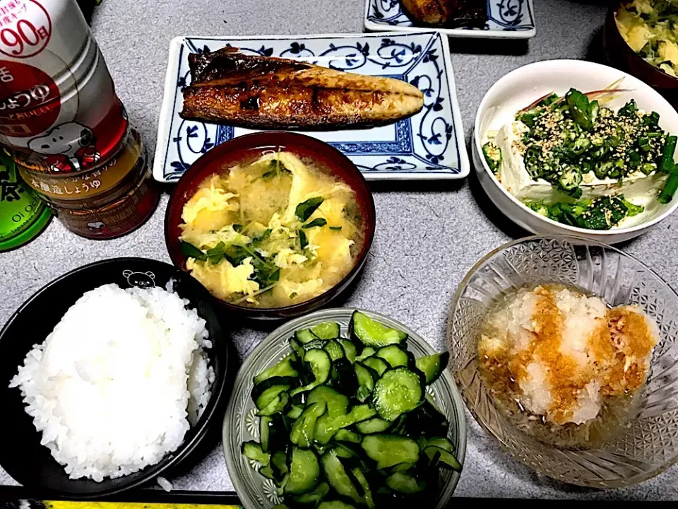 Snapdishの料理写真:#夕飯 お粥白米、文化干しの魚、大根おろし、キュウリ浅漬け、オクラねぎミョーガ冷奴(ゴマと塩で)、豆苗玉子味噌汁|ms903さん