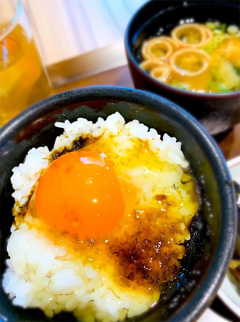 Snapdishの料理写真:岡山出張メシ②  卵かけごはんのり醤油かけ|ぽくくんさん