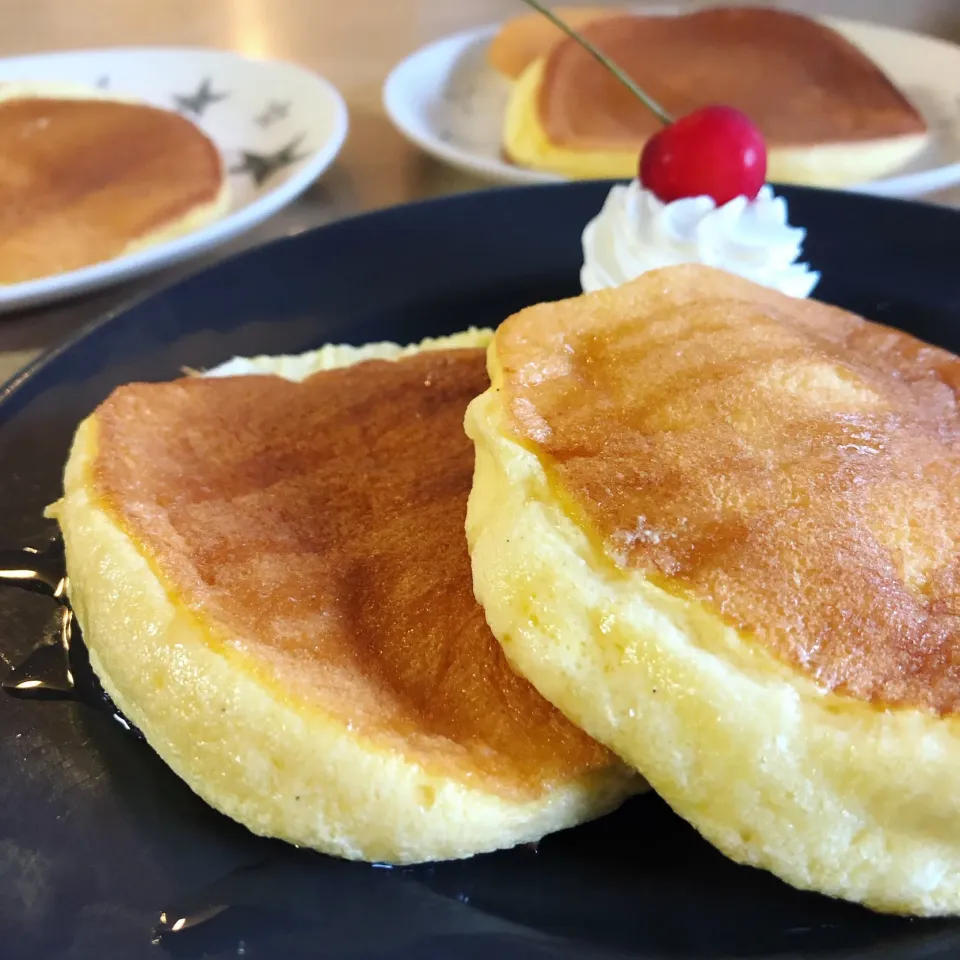 Snapdishの料理写真:ふわしゅわパンケーキ🥞💕|emichococo625さん